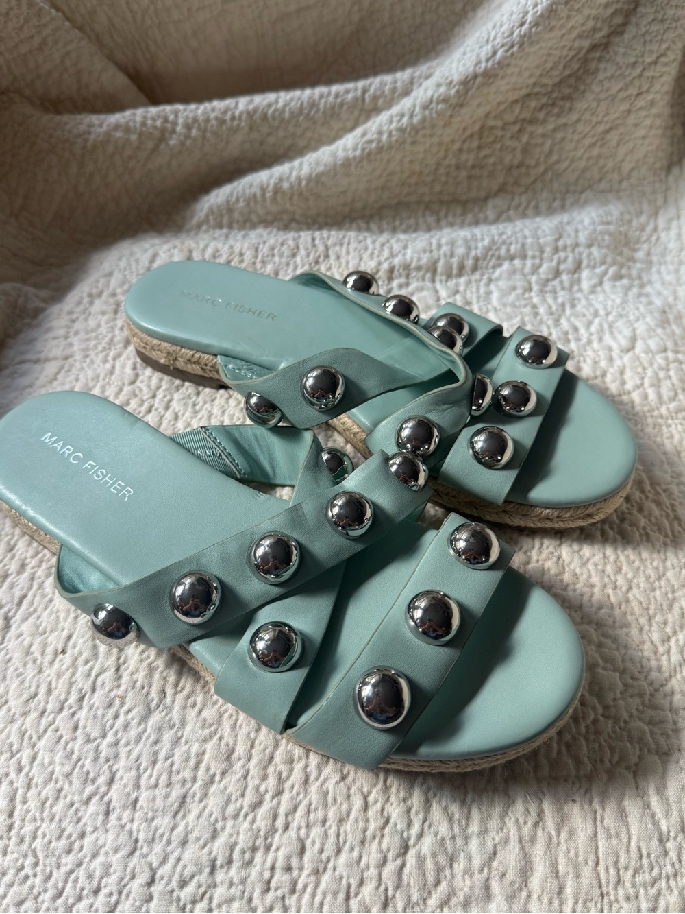 Marc Fisher Aqua Blue Studded Espadrille Flat Sandals Size 8M